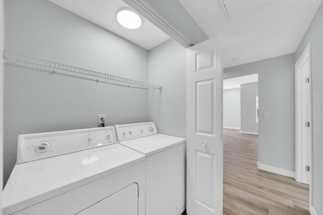 Building Photo - 520 Arrowhead Trail