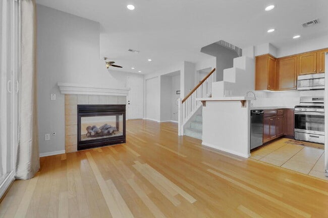 Building Photo - 1423 Caminito Garibay