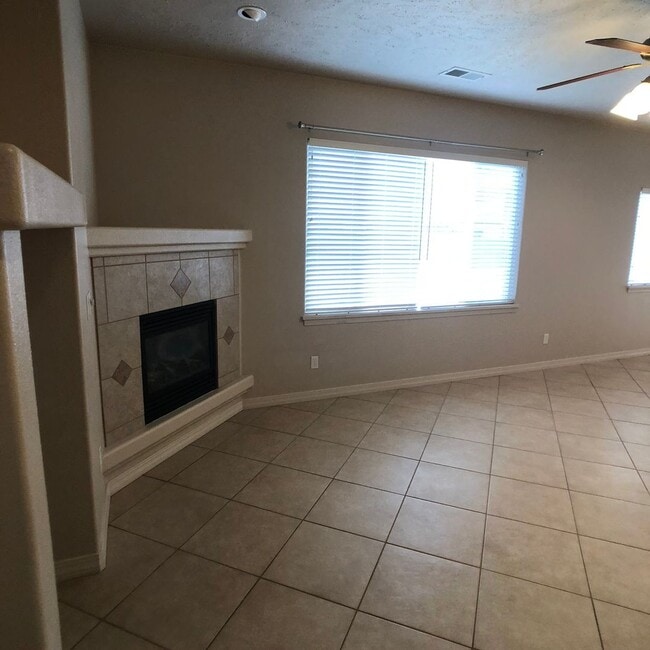 Building Photo - City of Grand Junction 2 Bedroom townhouse