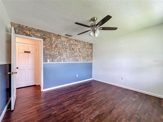 Building Photo - 1535 SE 37th Ave