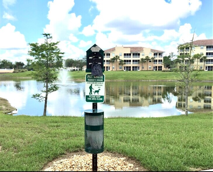 Building Photo - 85 Riverview Bnd S