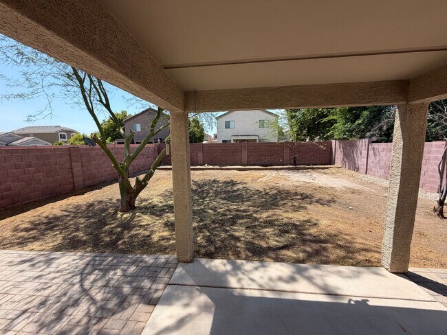 Building Photo - 3049 W Santa Cruz Ave