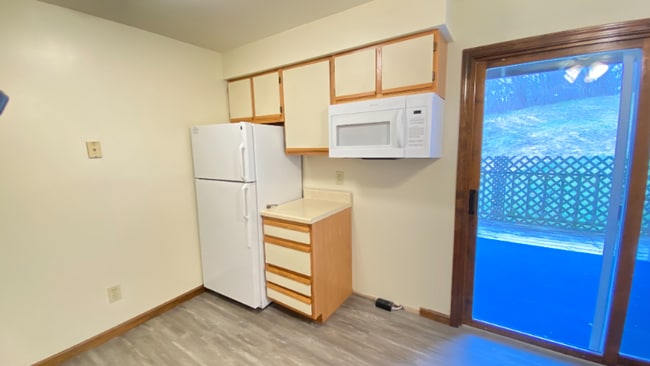 Building Photo - 1949 Western Ave