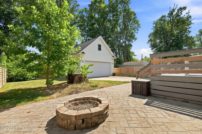 Building Photo - 3518 Hycliffe Ave