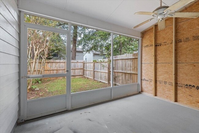 Building Photo - 2510 Golden Park Ln