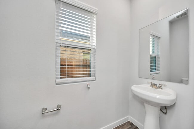 Building Photo - 5611 Fresh View Ct