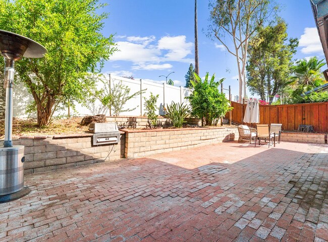 Building Photo - 13 Heather Hill Ln