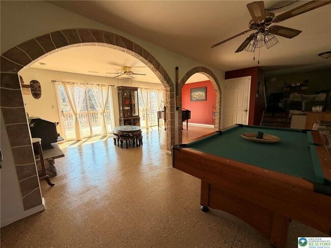 Building Photo - 1170 Oakhurst Dr