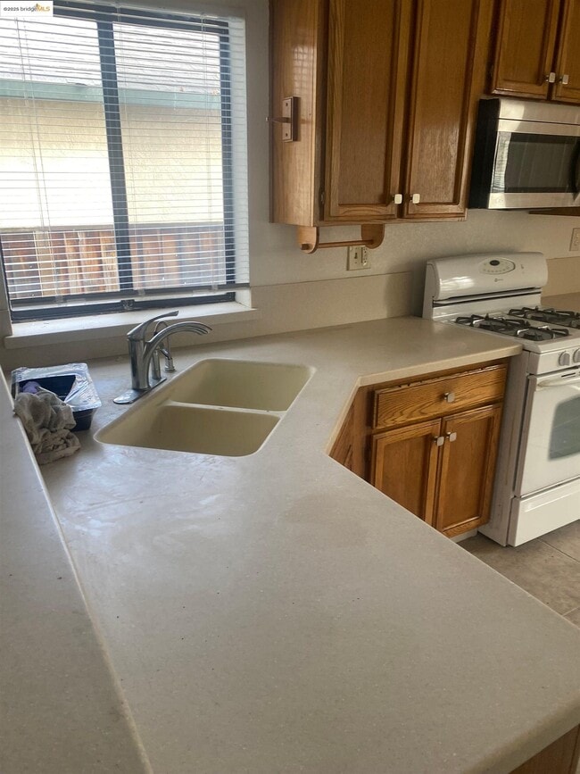 Building Photo - 720 Timberline Terrace