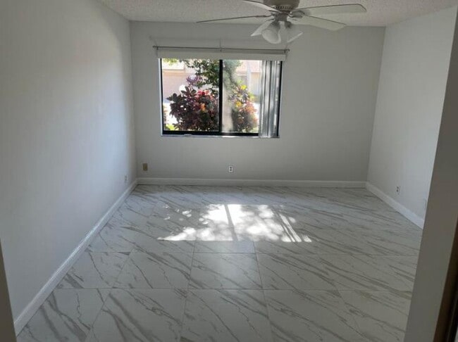 Building Photo - 8107 Windgate Dr