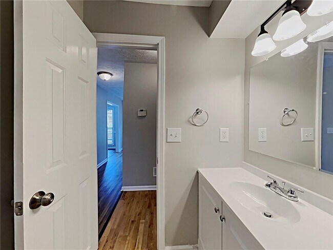 Building Photo - 1417 Emerald Pine Ct