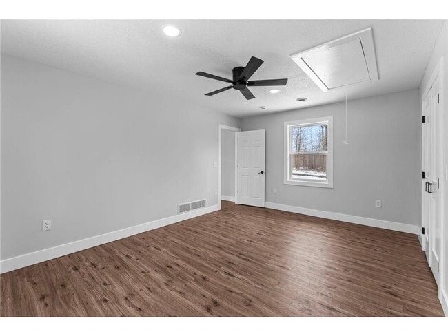 Building Photo - 1768 US-8