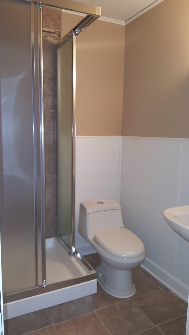 Building Photo - 10440 Mason Ave