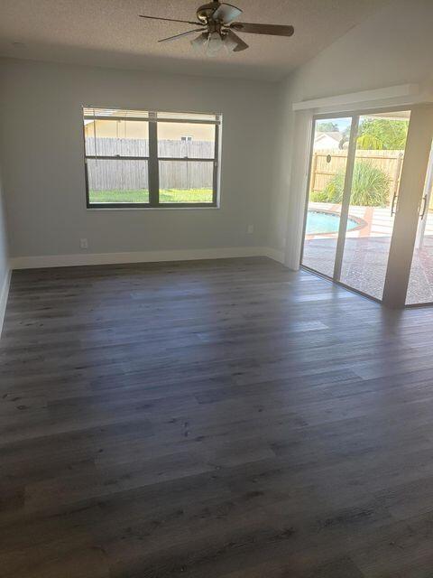 Building Photo - 9102 Bedford Dr