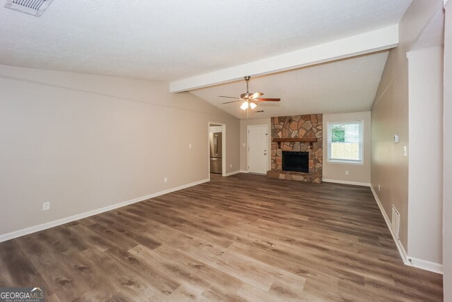 Building Photo - 4741 Cedar Lake Dr SE