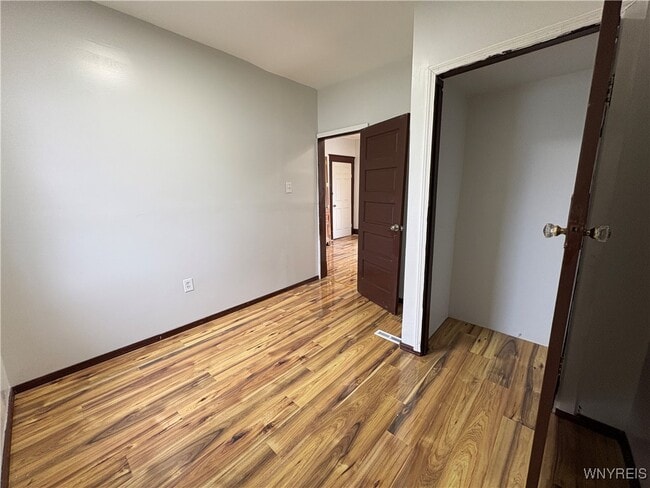 Building Photo - 143 Reo Ave