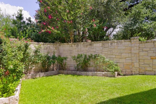 Building Photo - 4101 Triple Crown Ct