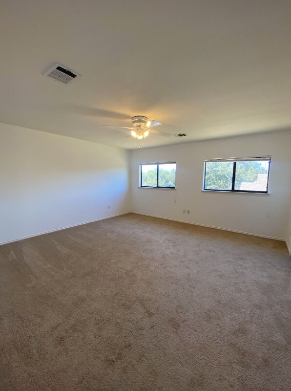 Building Photo - 1214 Champion Dr