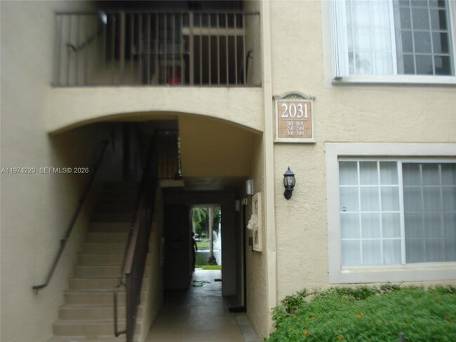 Building Photo - 2031 Renaissance Blvd