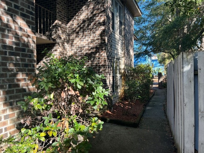 Building Photo - Walk to the Beach! Available Now! Unfurnished Two-Bedoom, First Floor Condo East of 17 in MB!