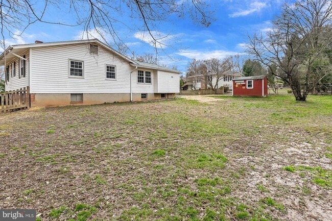 Building Photo - 409 Orleans Cir SW
