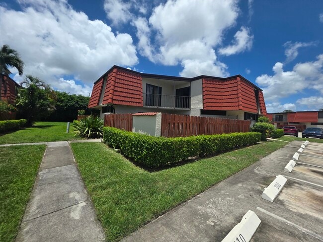 Primary Photo - 3776 Victoria Dr