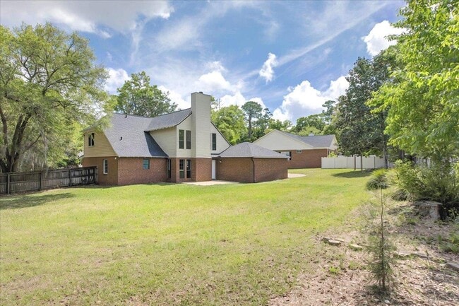 Building Photo - 2464 Elfinwing Ln