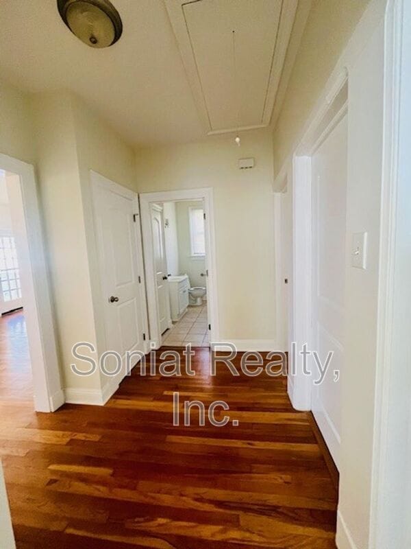 Building Photo - 3215 Nashville Ave