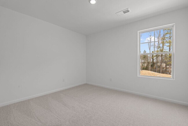 Building Photo - 4 Bedroom/3 Bath Sanford