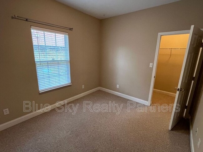 Building Photo - 2432 Pine Marten Way NW