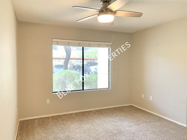 Building Photo - 7255 E Snyder Rd