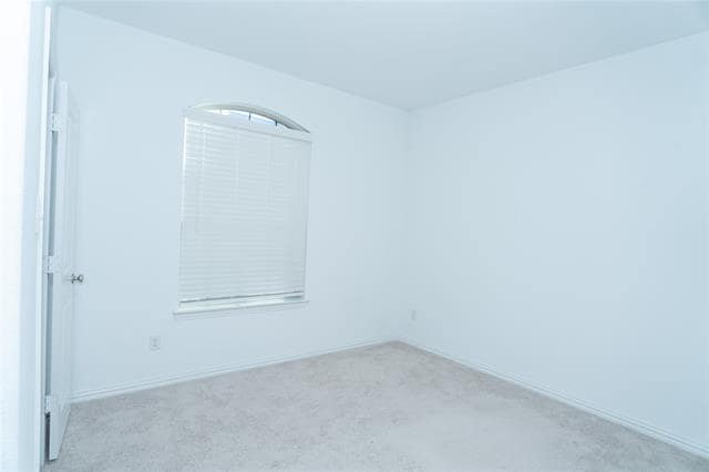 Building Photo - 520 Truman St