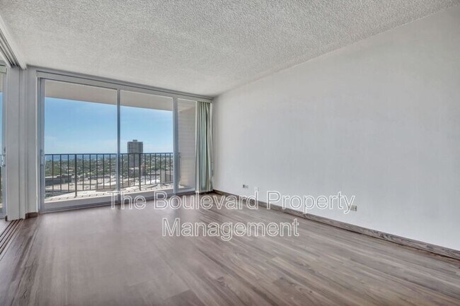 Building Photo - 4300 Waialae Ave