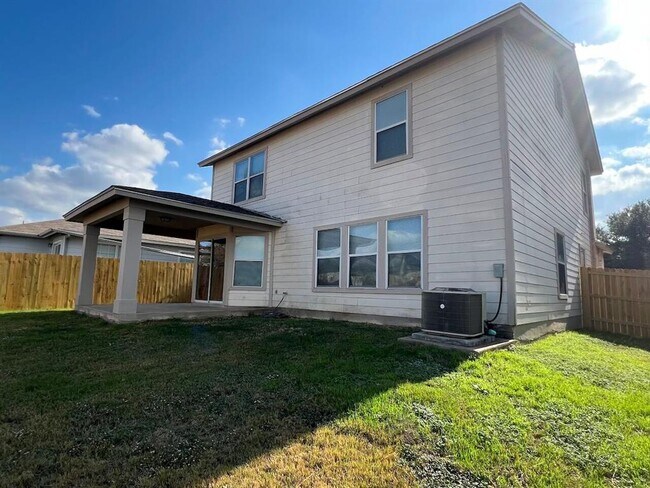 Building Photo - 13120 Dearbonne Dr