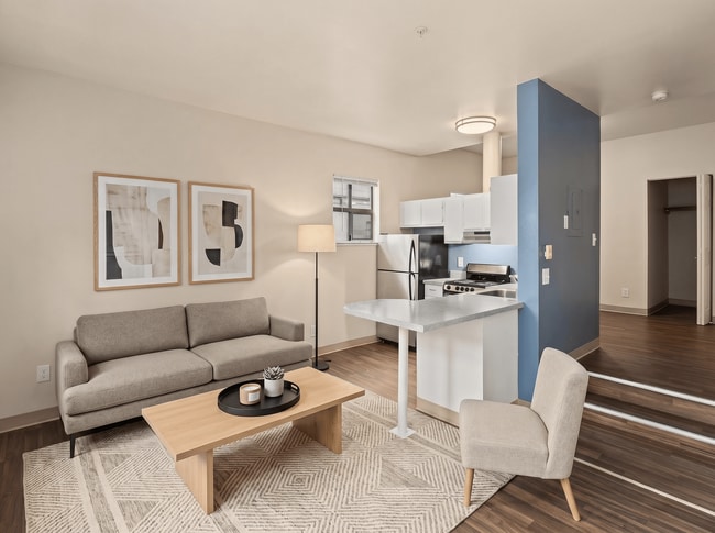 Building Photo - Ellis Court Apartments