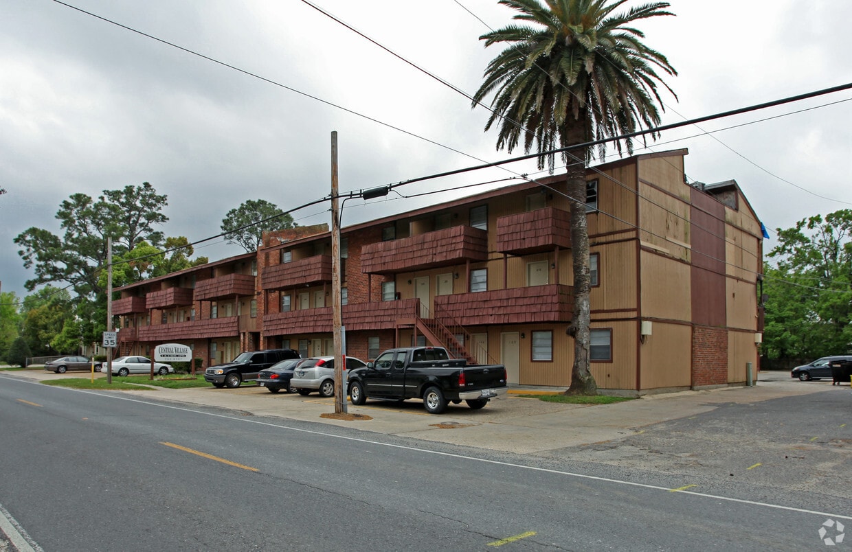 Central Village Apartments New Orleans