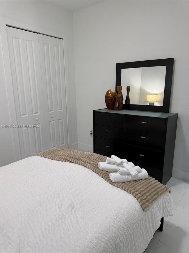 Building Photo - 18 Organ St