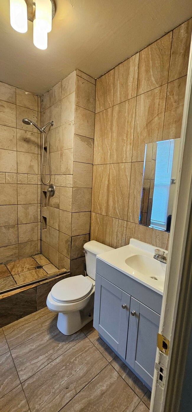 Building Photo - 1117 S 8th St