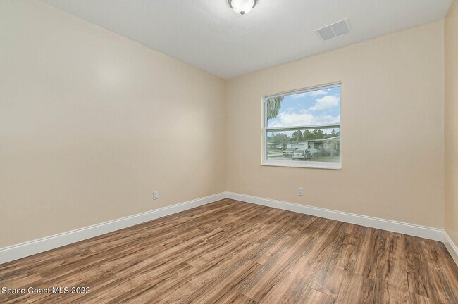 Building Photo - 110 Chapel Ln