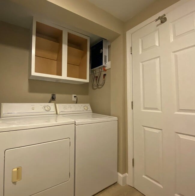 Building Photo - Downtown China Grove -Maint St- 1 bedroom ...
