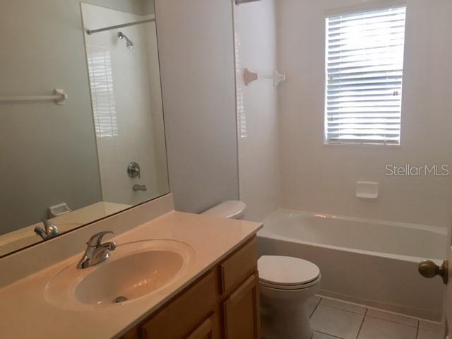 Building Photo - 1115 Oak Pond Dr