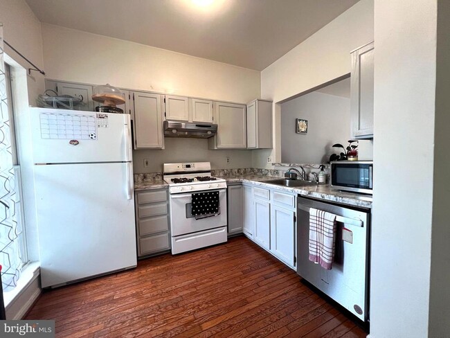 Building Photo - 507 Breckinridge Square SE