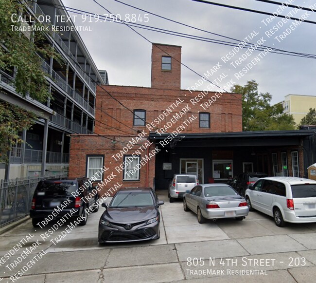 Building Photo - 805 N 4th St