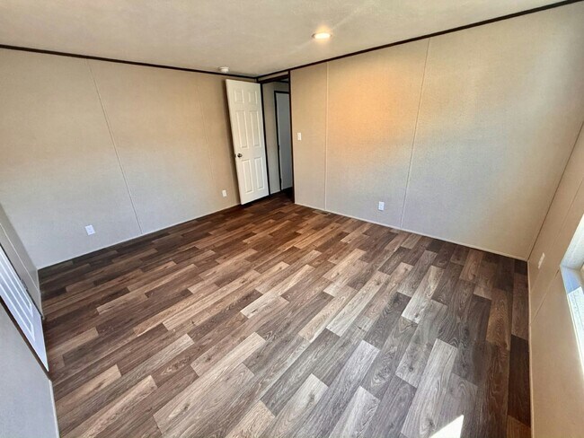 Building Photo - 751 Kernodle Ln