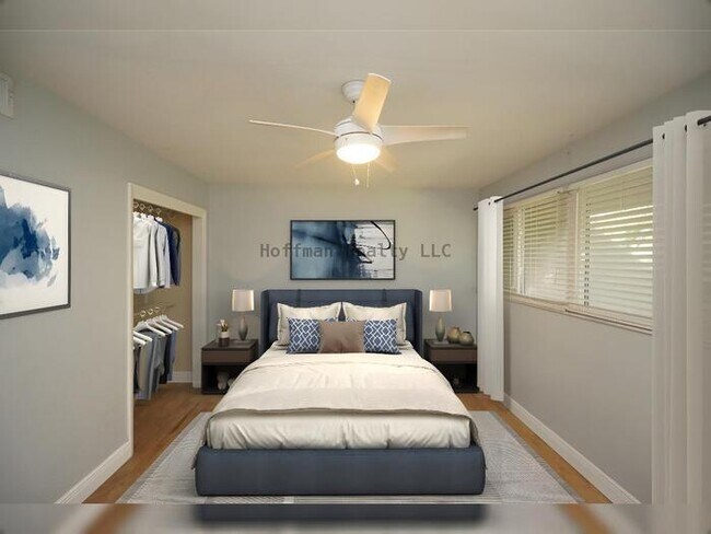 Building Photo - Charming 2-Bedroom Condo in St. Petersburg