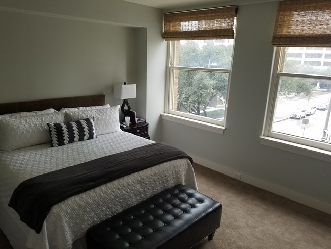 Master bedroom overlooking Burnet Park - 411 W 7th St