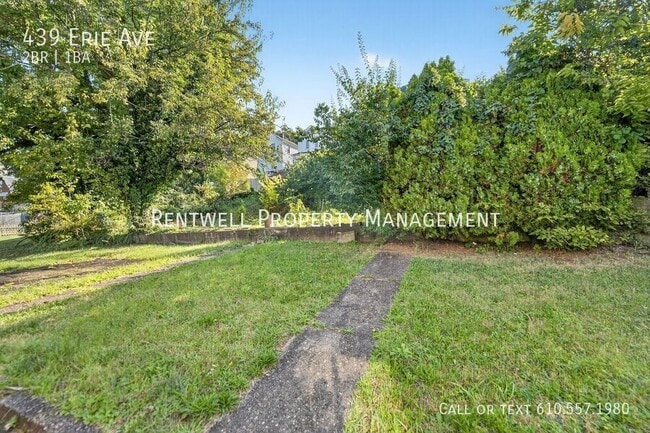 Building Photo - 439 Erie Ave