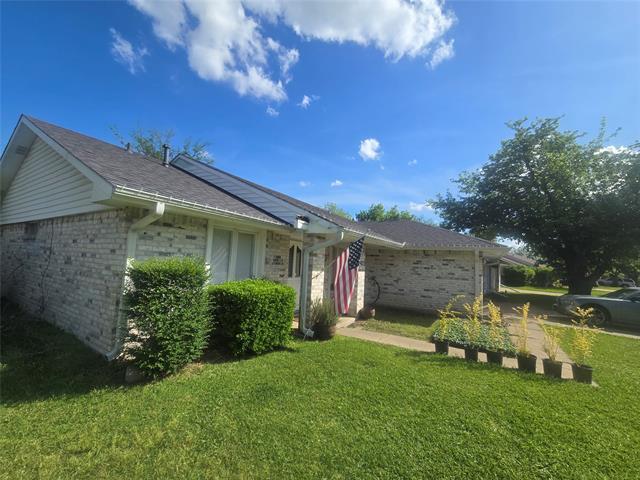 Building Photo - 422 Woodmere Dr
