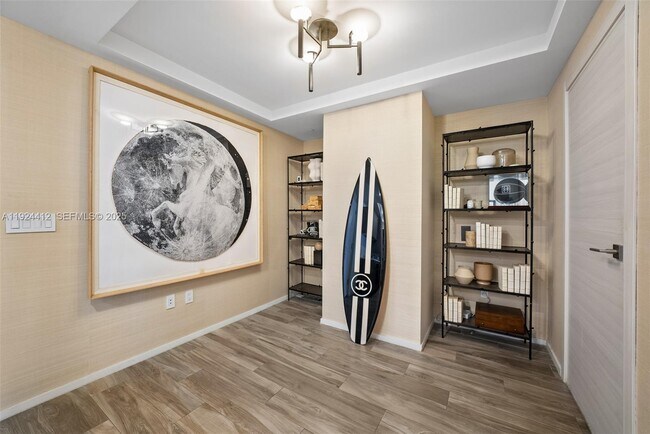 Building Photo - 801 S Miami Ave