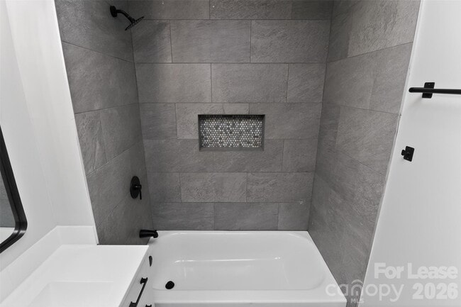 Building Photo - 510 S 12th St